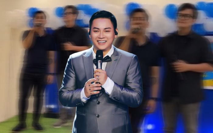 Nổi tiếng là 'thánh cover', Hoài Lâm bất ngờ 'lép vế' khi hát cùng đồng nghiệp