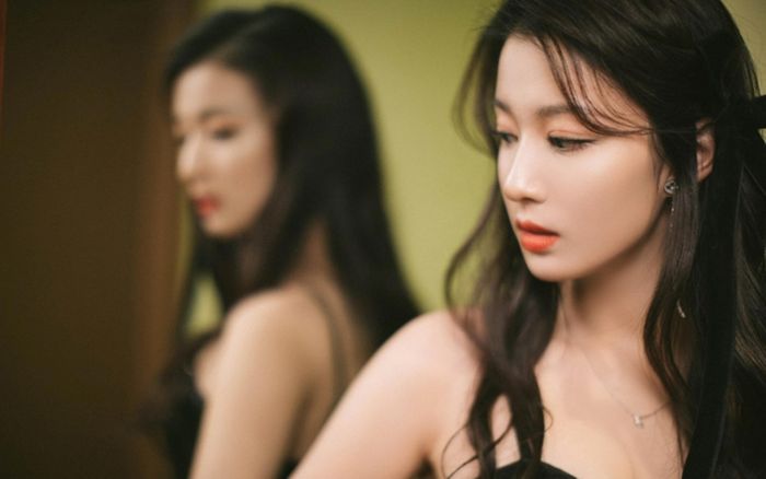 Tiểu Lưu Diệc Phi bị đồn giật vai đồng nghiệp, nạn nhân lên tiếng minh oan giúp