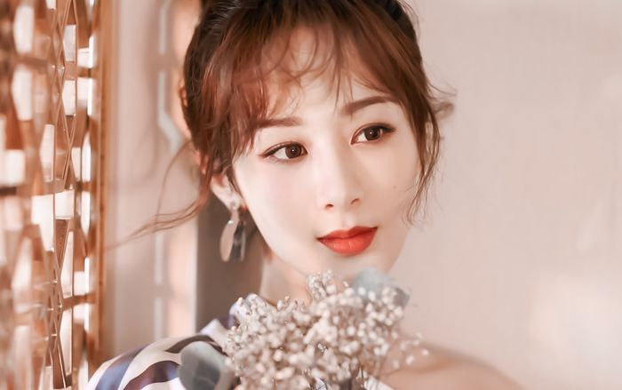 Dương Tử bị khui chuyện giấu fan tổ chức đám cưới với bạn trai ngoài ngành?