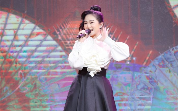 Hát lại 'siêu hit' đình đám sau 12 năm, dân mạng nói gì về giọng hát Lương Bích Hữu?