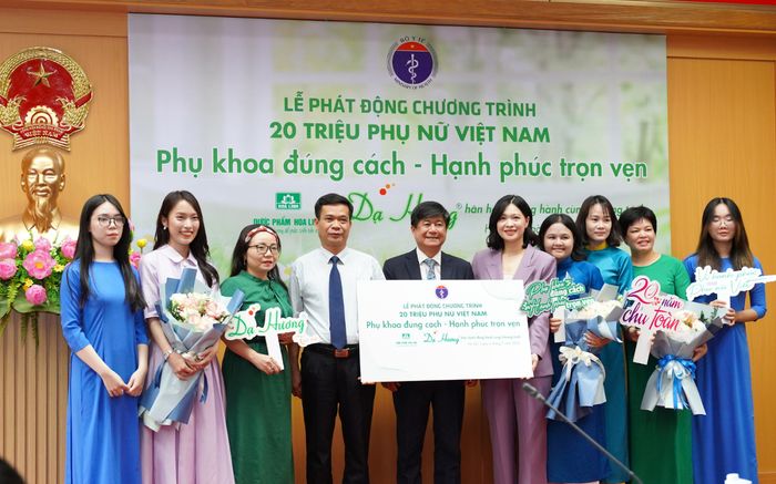 Phát động chiến dịch '20 triệu phụ nữ phụ khoa đúng cách – Hạnh phúc trọn vẹn'