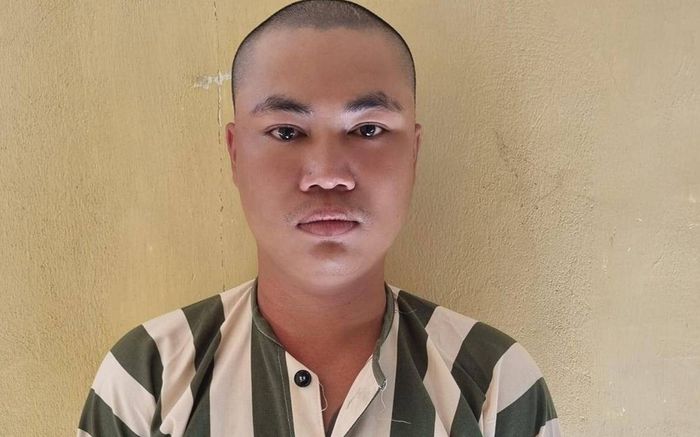 Thanh niên đốt xe máy đối thủ vì bạn nhậu nữ bị chơi xấu trước nhà nghỉ