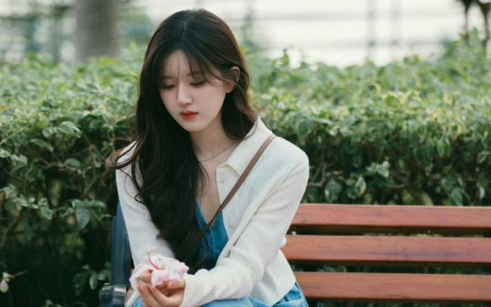 Triệu Lộ Tư bị dàn nam diễn viên né tránh, không tìm được người đóng chung