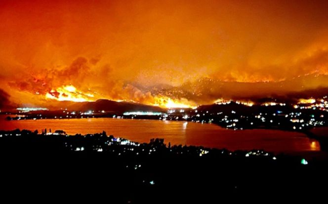 'Hỏa ngục' ở đảo Hawaii: Hòn đảo thiên đường cháy rụi hóa tro tàn, đổ nát
