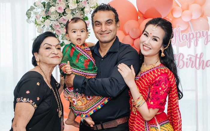 Võ Hạ Trâm gây tranh cãi khi cho con gái 2 tuổi ăn chay trường giống mẹ