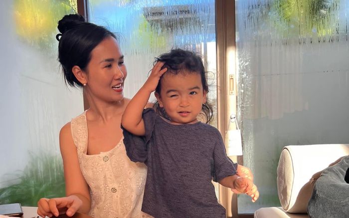 Ái nữ nhà Võ Hạ Trâm chuẩn bị debut khiến mẹ cũng phải chào thua