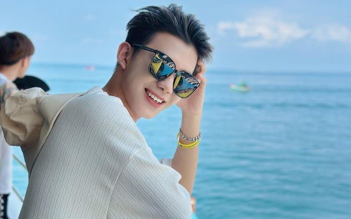 SV Trường ĐH FPT lấn sân làm luôn idol 'tóp tóp' vừa vui vừa trau dồi kỹ năng