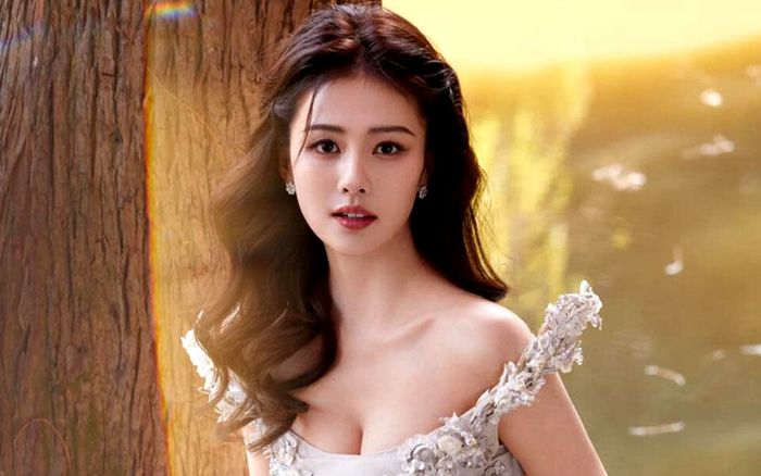 Bạch Lộc kỷ niệm 2 năm ngày cưới với 'ông xã' mỹ nam