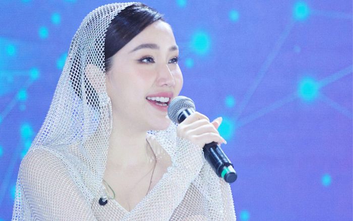 Ca khúc của Bảo Thy được ca sĩ nước ngoài 'bê nguyên xi' hát lại