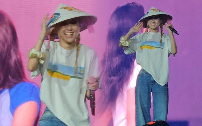 Rosé đội nón lá của Việt Nam, tươi cười rạng rỡ trên sân khấu tại Mỹ