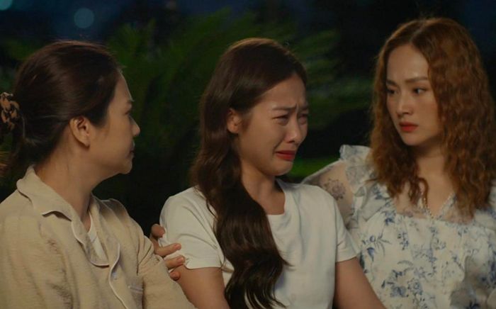 Gia Đình Mình Vui Bất Thình Lình khiến khán giả ức chế vì khiến Trâm Anh khổ