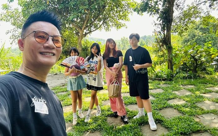 Hoàng Bách hết lời khen ngợi concert Blackpink: 'Vui không khác các show quốc tế