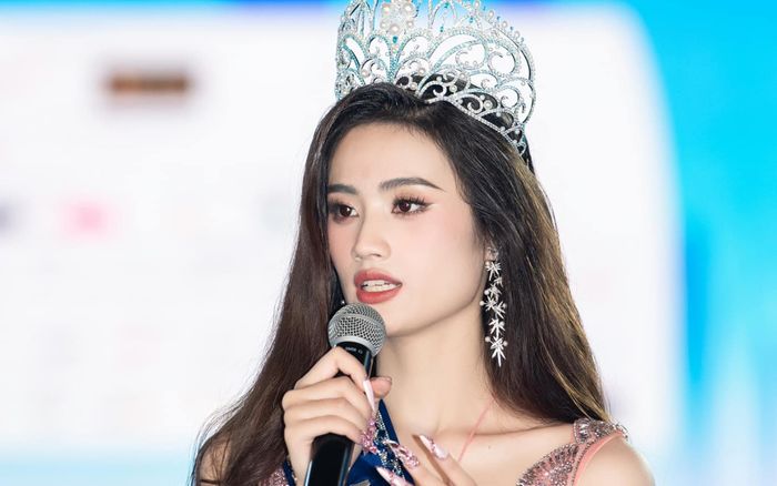 Vừa lên tiếng bênh vực Ý Nhi, một nữ ca sĩ vội 'quay xe'