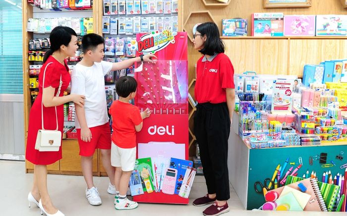 Trải nghiệm mùa hè sắc màu cùng sự kiện 'tô sắc hè, vẽ trải nghiệm' của Deli