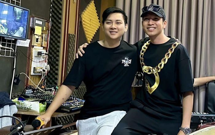 Hoài Lâm 'đọ sắc' cùng Bạch Công Khanh hậu giảm cân, khán giả gửi lời chúc mừng