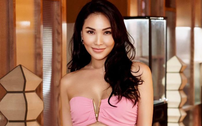 Quỳnh Thư liên tục có động thái ẩn ý giữa ồn ào bị Diệp Lâm Anh tố 'tiểu tam'