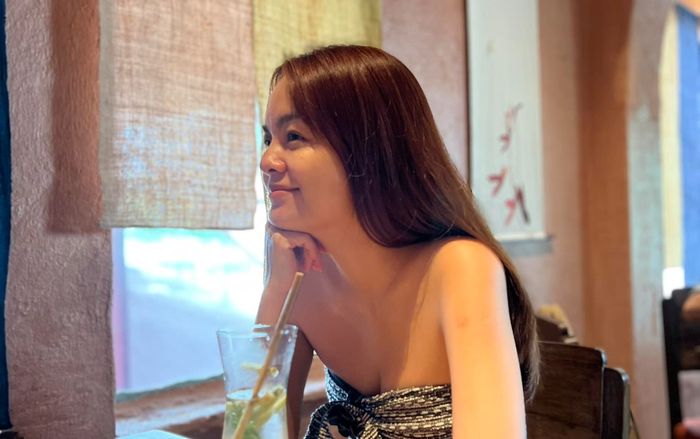 Phạm Quỳnh Anh tự 'bóc trần' nhan sắc ngoài đời khi 'quên xài app'