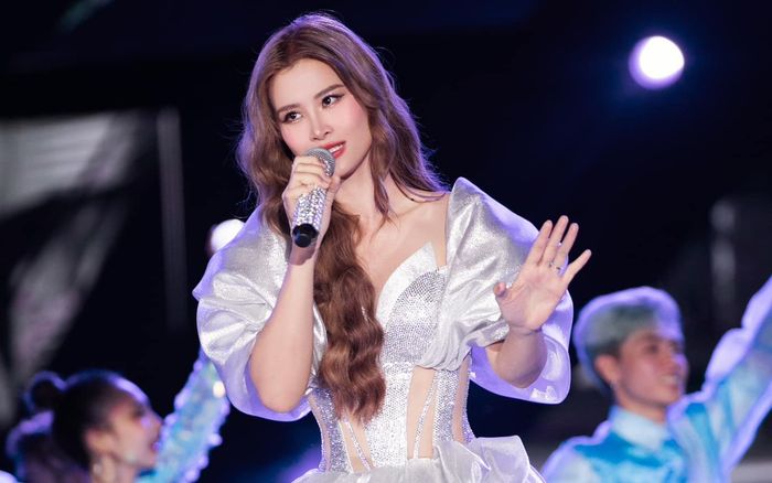 Đông Nhi đón nhận 'tin vui' với ca khúc đã ra mắt hơn chục năm trước