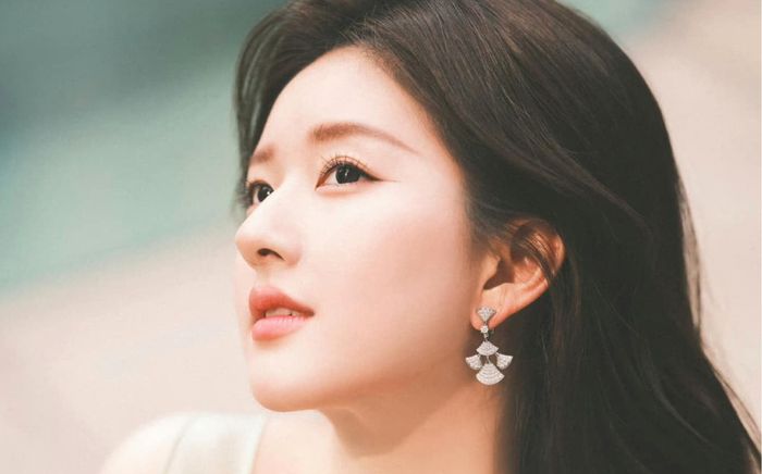 Triệu Lộ Tư bất ngờ tuyên bố bỏ nghề diễn để theo đuổi một thứ?