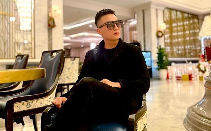 Du Địa - Em trai ca sĩ Du Thiên gây ấn tượng với vẻ ngoài điển trai, thư sinh