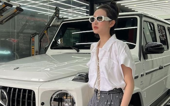 Hiền Hồ có động thái lạ sau thời gian 'im hơi lặng tiếng', liên quan đến xe G63?