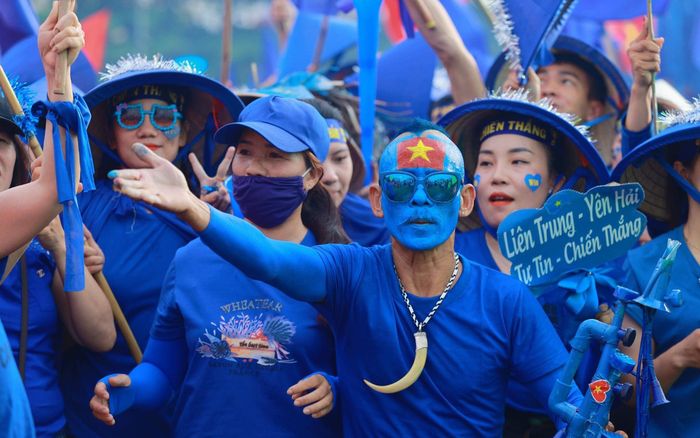 Dịp 2/9, về làng biển Cảnh Dương nô nức đón xem lễ hội đua thuyền