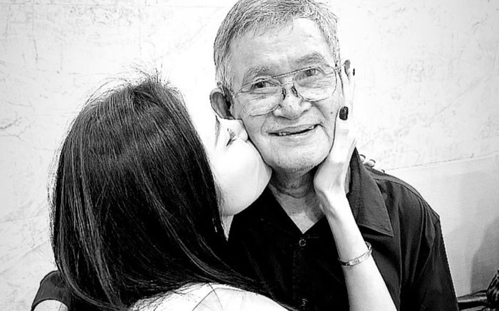 Minh Tú xót xa thông báo tin tang sự