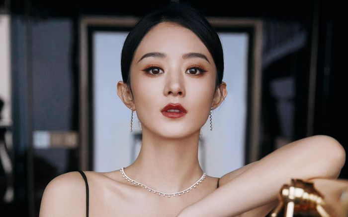 Triệu Lệ Dĩnh thừa nhận EQ thấp, tồn tại trong Cbiz nhờ thực lực