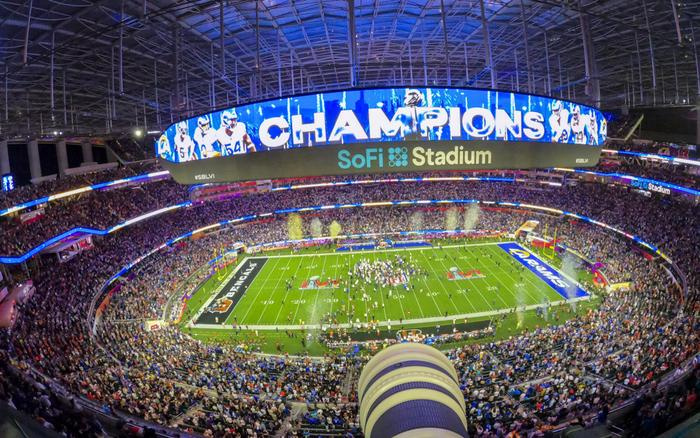 Nam ca sĩ Vpop đầu tiên xuất hiện trình diễn tại Super Bowl: Chẳng ai xa lạ!