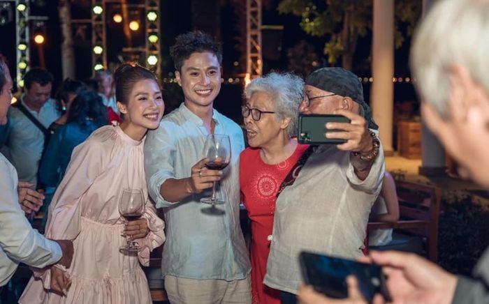 Lộ khoảnh khắc Thanh Sơn - Khả Ngân được ví như vợ chồng son tại Cánh Diều 2023