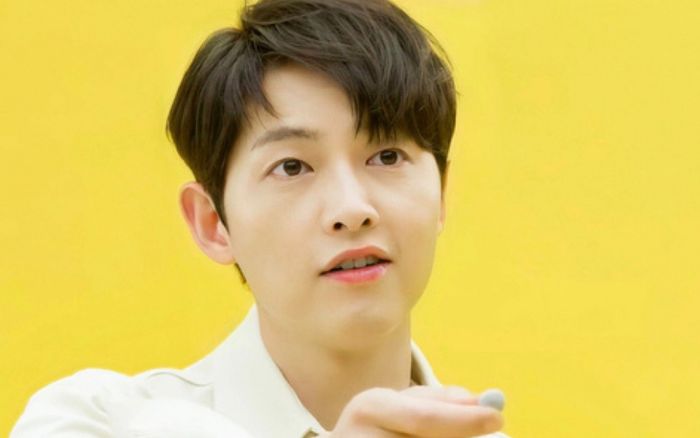 'Ông bố bỉm sữa' Song Joong Ki đích thân công bố tin vui đến khán giả toàn cầu