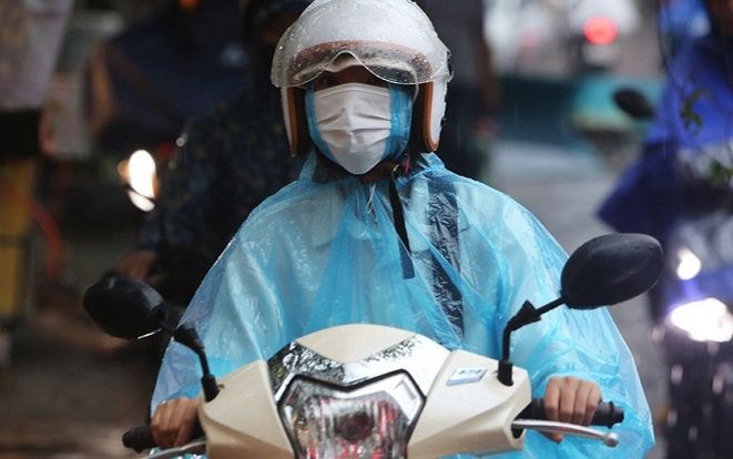 Dự báo diễn biến mưa dông miền Bắc, 1 vùng miền Trung mưa như trút nước cả ngày