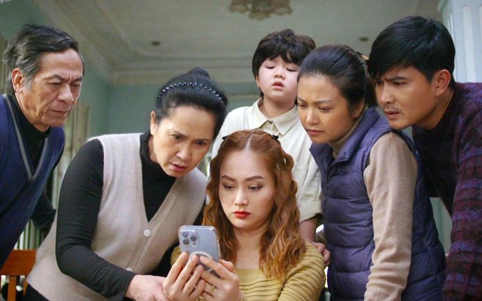 Dàn cast Gia Đình Mình Vui Bất Thình Lình nói gì về kế hoạch sản xuất phần 2?