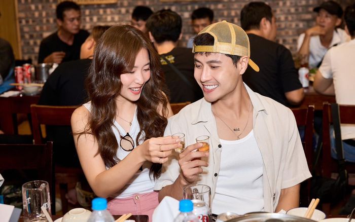 Thanh Sơn – Khả Ngân lại bị soi chi tiết phim giả tình thật, lần này khó chối