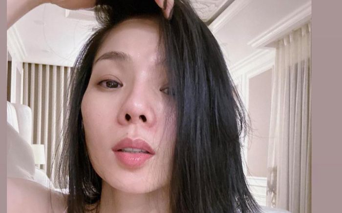 Lệ Quyên đăng ảnh đầu bù tóc rối, bận rộn đến mức không làm được việc này