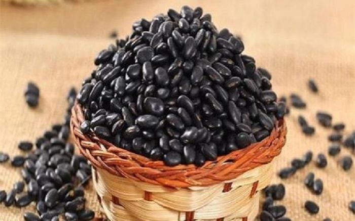 Đậu đen tốt cho sức khỏe và làm đẹp nhưng lại đại kỵ với 4 nhóm người này