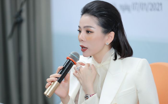 Ở tuổi U50, Lệ Quyên bất ngờ thông báo chuẩn bị debut nhóm nhạc?