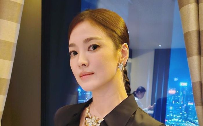 Song Hye Kyo thay đổi thế nào sau 4 năm mà được mệnh danh 'ngọc nữ không tuổi'?