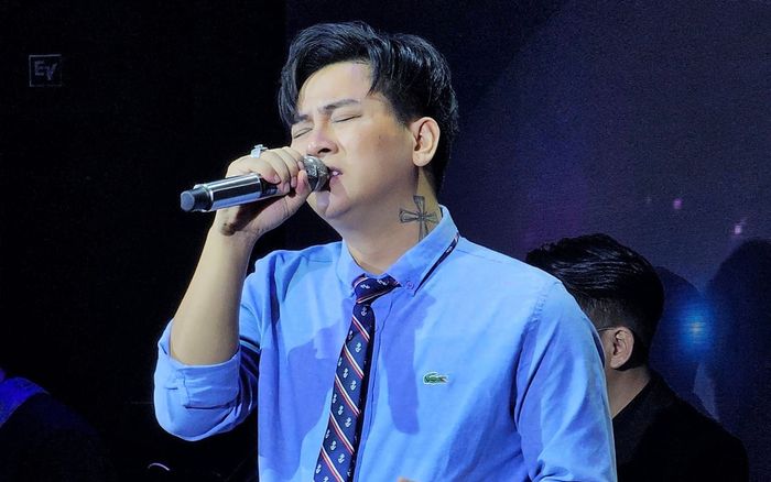 Hoài Lâm hát chay 'Sao trời làm gió', được nhận xét khác xa bản thu âm