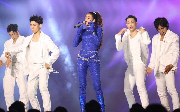 Hát hit Đông Nhi, Hellen được nhạc sĩ Huy Tuấn khen nhưng vẫn tiếc vì lý do gì?