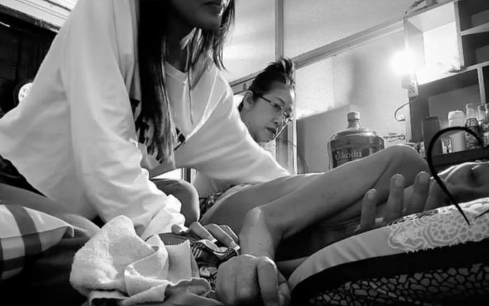 Nghẹn ngào hình ảnh cuối đời trước khi mất của bố Minh Tú
