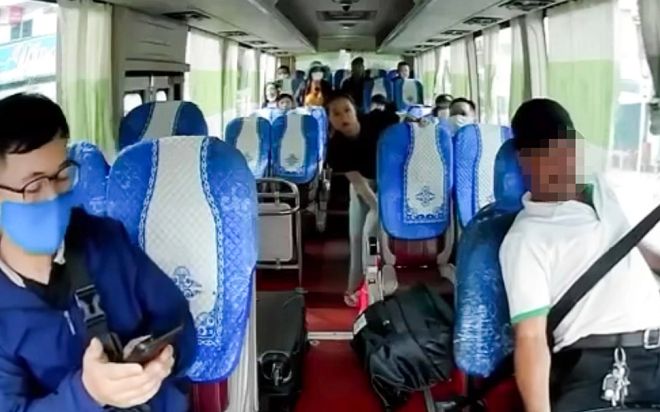 Bị đột quỵ ngay khi đang lái xe, tài xế vẫn cố làm 1 điều để bảo vệ hành khách