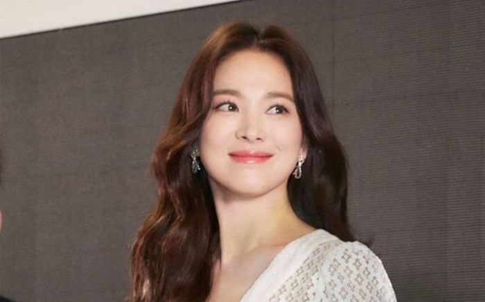 Song Hye Kyo bị fan la ó chỉ vì thói quen có sau khi rời xa Song Joong Ki