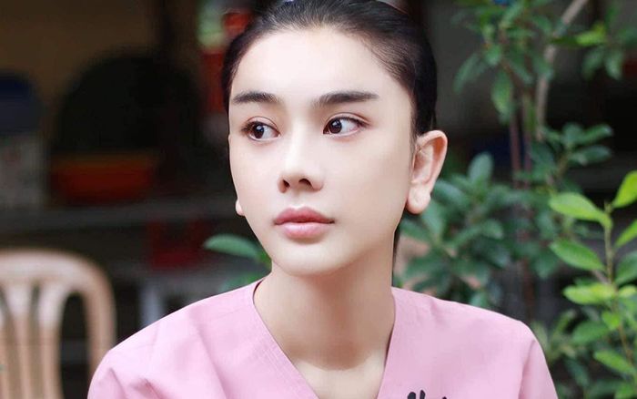 'Thân cô thế cô', Lâm Khánh Chi uất ức vì bị bắt nạt, xúc phạm