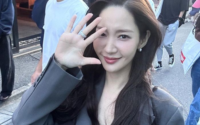 Park Min Young 'Cô đi mà lấy chồng tôi' sở hữu visual ra sao khi chỉ còn nặng 37kg?