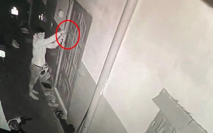 Gã đàn ông cột cửa 'nhốt' người dân trong phòng trọ để dễ bề làm điều này