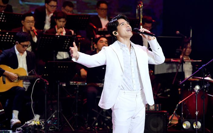 Quốc Thiên nghẹn ngào nhớ về cái Tết cuối cùng mẹ còn sống nhưng không thể ở bên