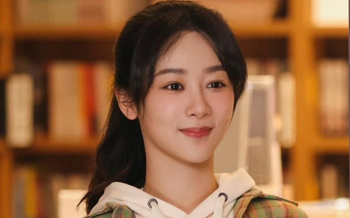 Phim mới của Dương Tử bị tố mua số liệu, danh không xứng với thực