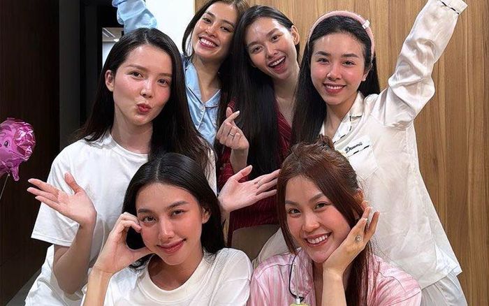 Dàn Hoa, Á hậu khi 'so kè' mặt mộc: Thuỳ Tiên chiếm trọn spotlight