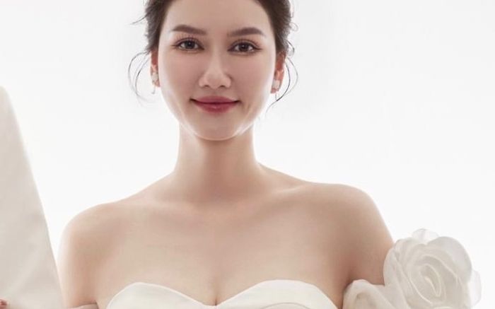 Hậu chia tay, Hương Giang bất ngờ thông báo đã đính hôn